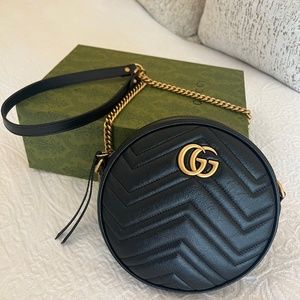 GG Marmont mini round shoulder bag